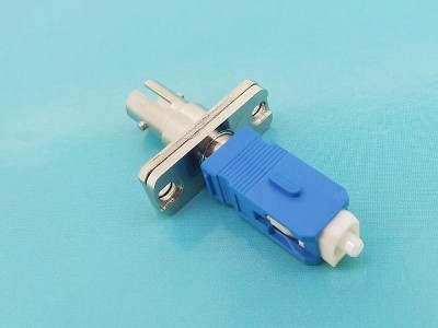 SC公-ST母長(zhǎng)方形光纖適配器