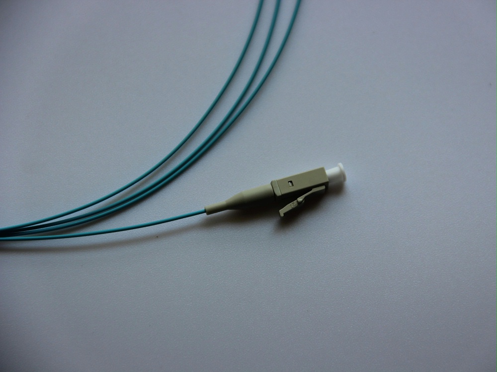 LC 0.9mm 萬兆單頭尾纖 光纖跳線