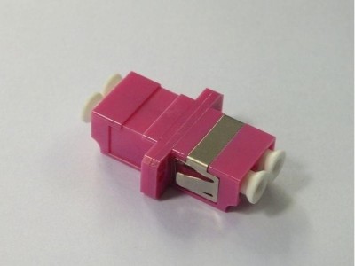 LC OM4 紫紅色 無天窗光纖適配器，耦合器