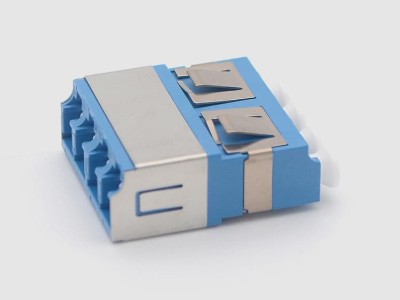 LC UPC 四聯(lián) 上下IS型光纖適配器，耦合器