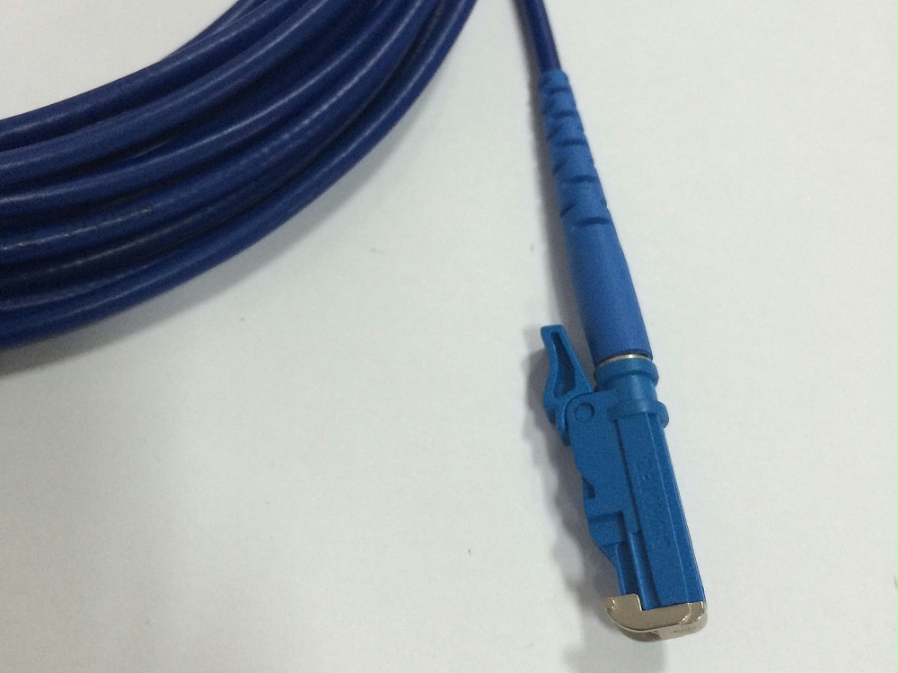 E2000/UPC 鎧裝跳線，光纖跳線