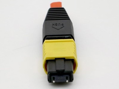 MPO 扁纜光纖連接器