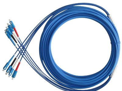 SC UPC 4芯鎧裝跳線，光纖跳線